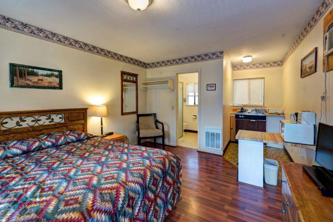 Lake Shasta Lodge Lakehead Bagian luar foto